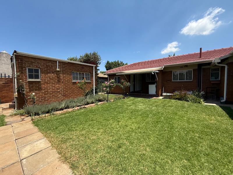 3 Bedroom Property for Sale in Vanderbijlpark SW 5 Gauteng