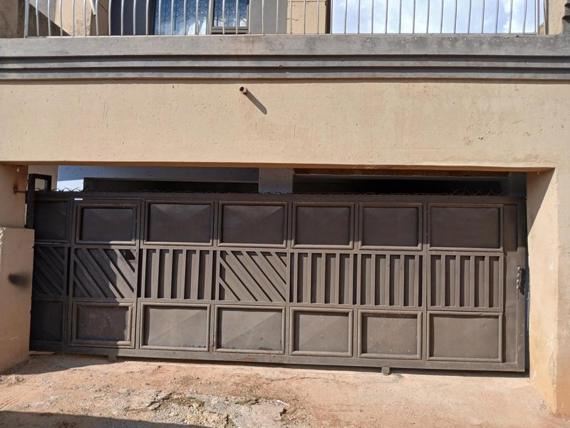 To Let 2 Bedroom Property for Rent in Protea Glen Gauteng