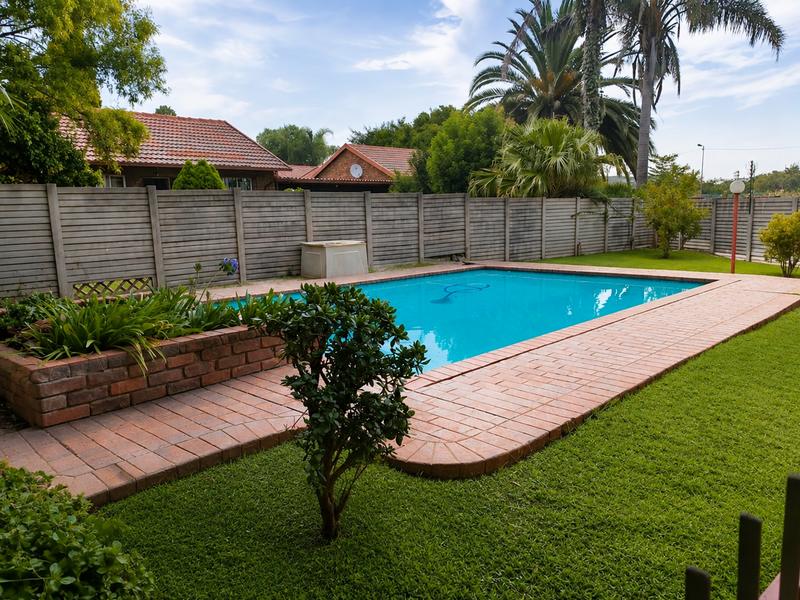2 Bedroom Property for Sale in Highveld Gauteng