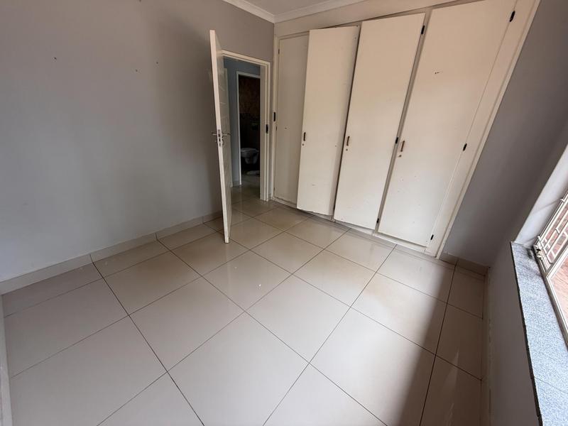 4 Bedroom Property for Sale in Rooihuiskraal Gauteng