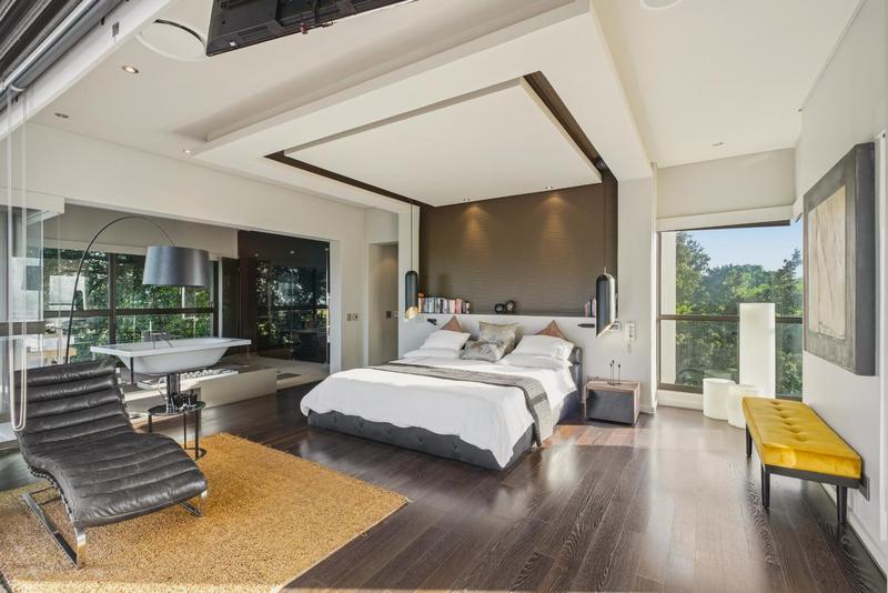 5 Bedroom Property for Sale in Bryanston Gauteng