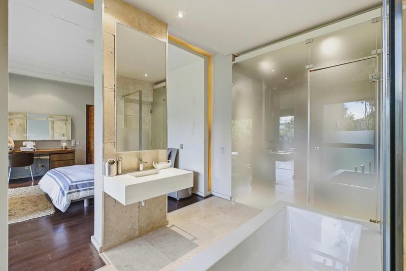 5 Bedroom Property for Sale in Bryanston Gauteng