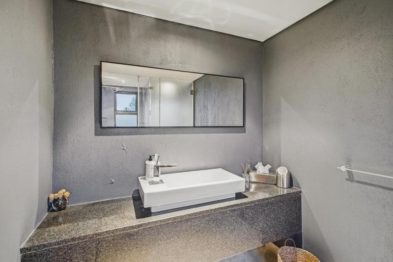 5 Bedroom Property for Sale in Bryanston Gauteng