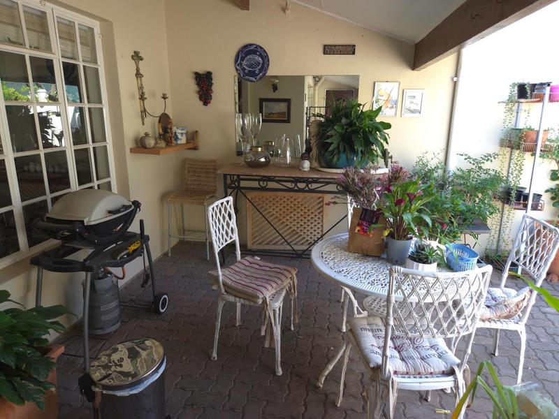 2 Bedroom Property for Sale in Magaliessig Gauteng