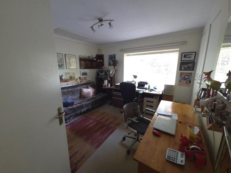 2 Bedroom Property for Sale in Magaliessig Gauteng