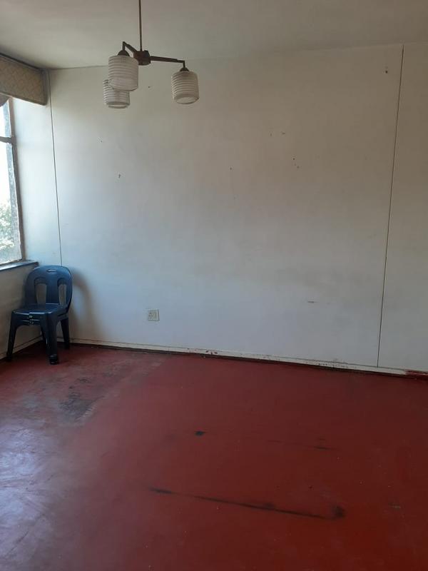 2 Bedroom Property for Sale in Yeoville Gauteng