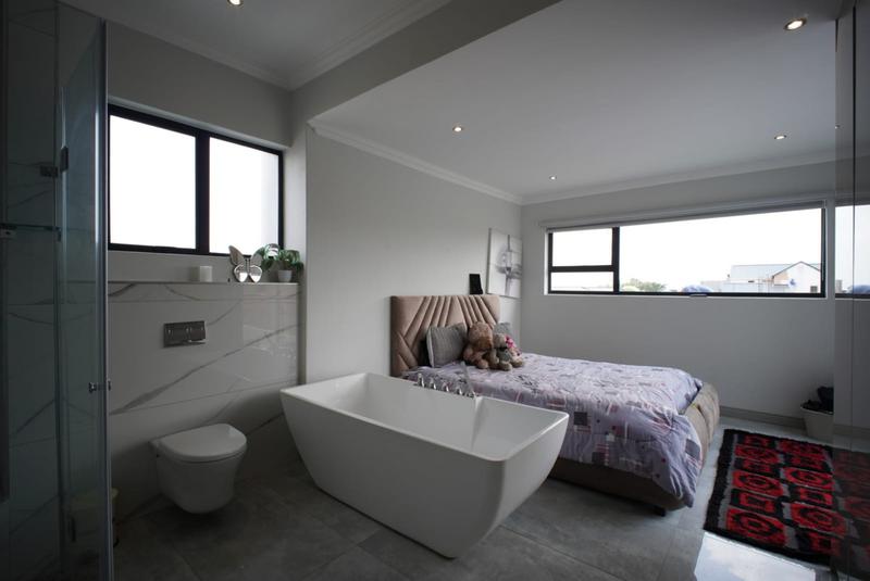 4 Bedroom Property for Sale in Midstream Heights Gauteng