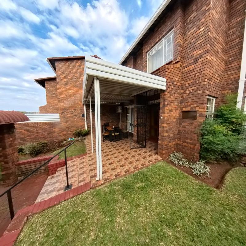 3 Bedroom Property for Sale in Zwartkop Gauteng