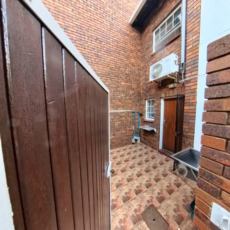 3 Bedroom Property for Sale in Zwartkop Gauteng