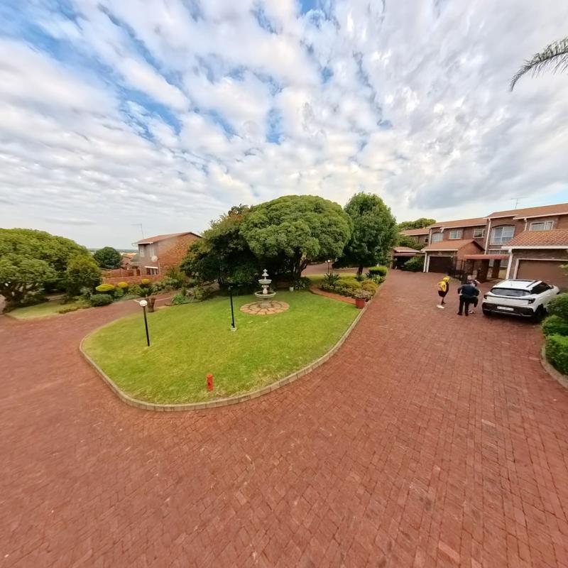 3 Bedroom Property for Sale in Zwartkop Gauteng