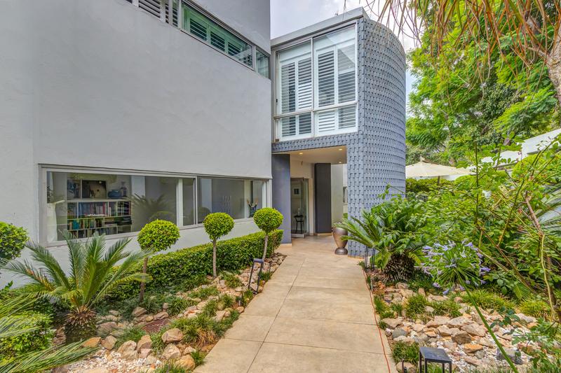 4 Bedroom Property for Sale in Atholl Gauteng