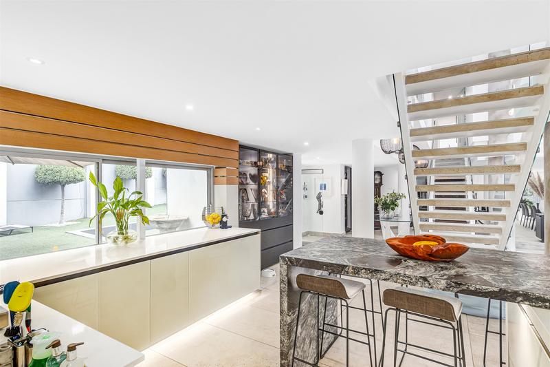 4 Bedroom Property for Sale in Atholl Gauteng