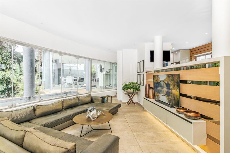 4 Bedroom Property for Sale in Atholl Gauteng