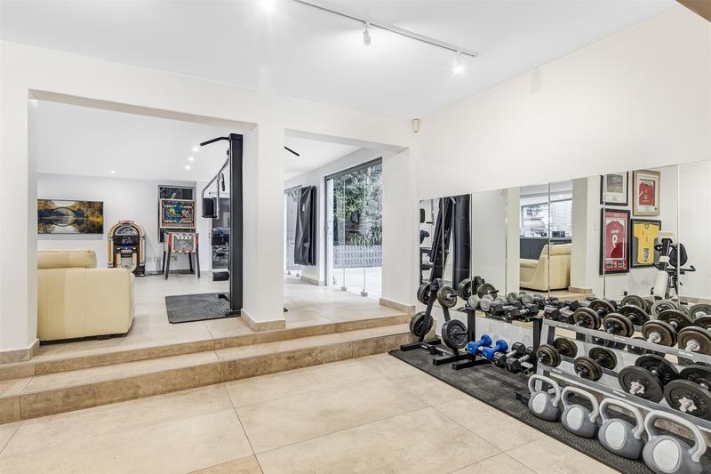 4 Bedroom Property for Sale in Atholl Gauteng