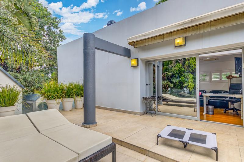 4 Bedroom Property for Sale in Atholl Gauteng