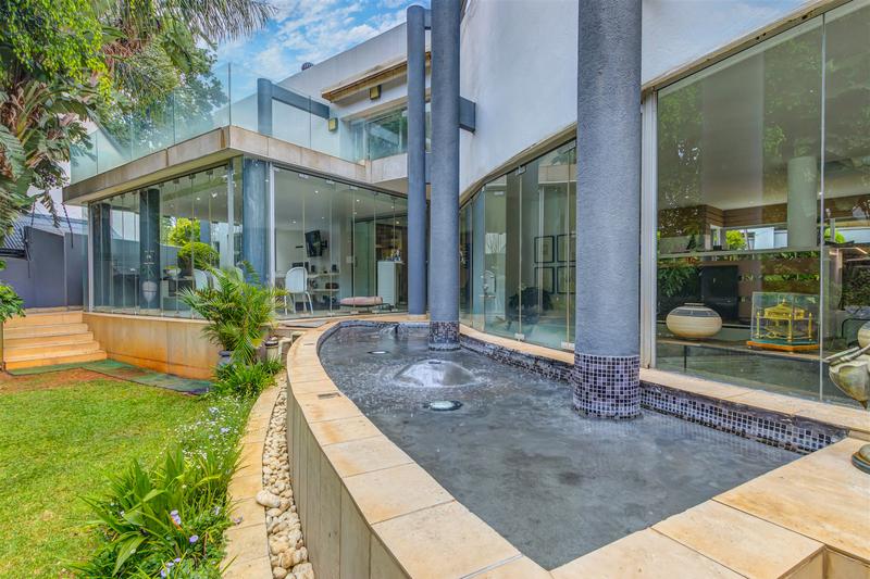 4 Bedroom Property for Sale in Atholl Gauteng