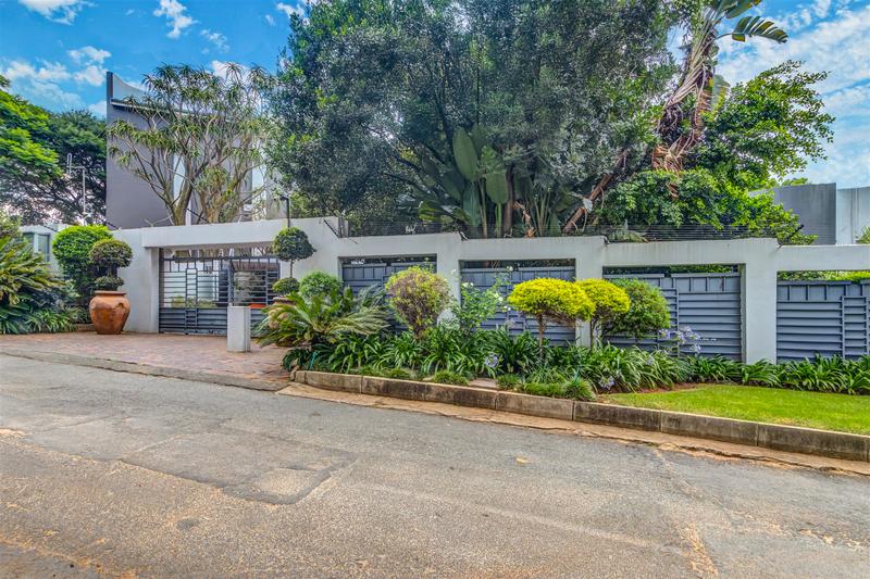 4 Bedroom Property for Sale in Atholl Gauteng