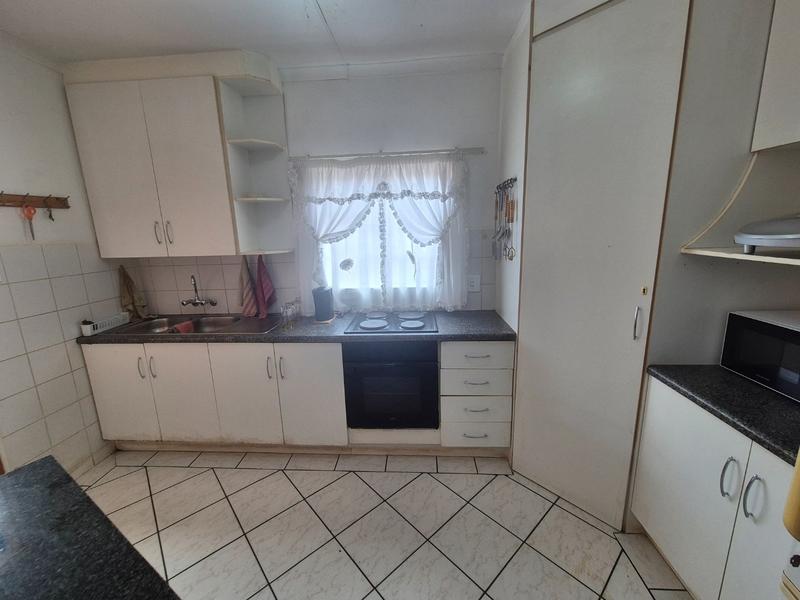 2 Bedroom Property for Sale in Theresa Park Gauteng