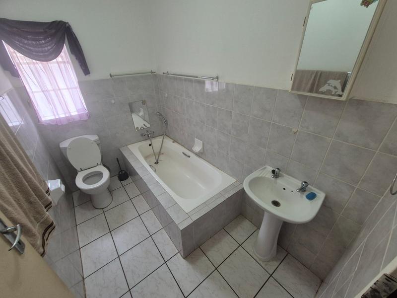 2 Bedroom Property for Sale in Theresa Park Gauteng