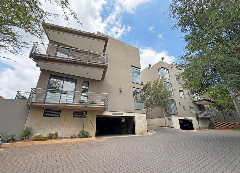 2 Bedroom Property for Sale in Forest Town Gauteng