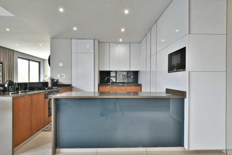 2 Bedroom Property for Sale in Forest Town Gauteng