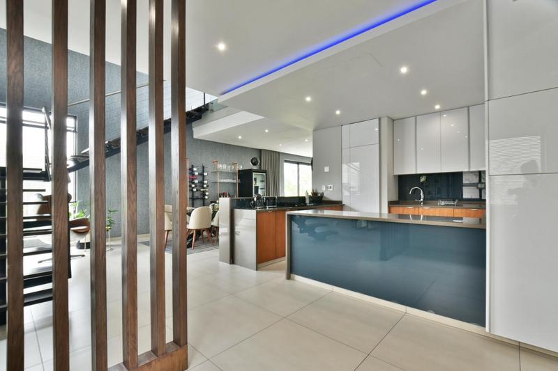 2 Bedroom Property for Sale in Forest Town Gauteng