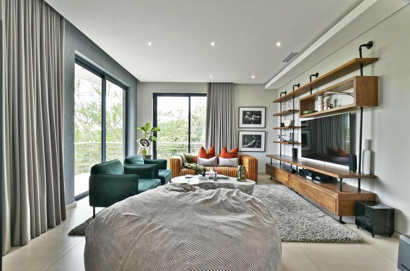 2 Bedroom Property for Sale in Forest Town Gauteng