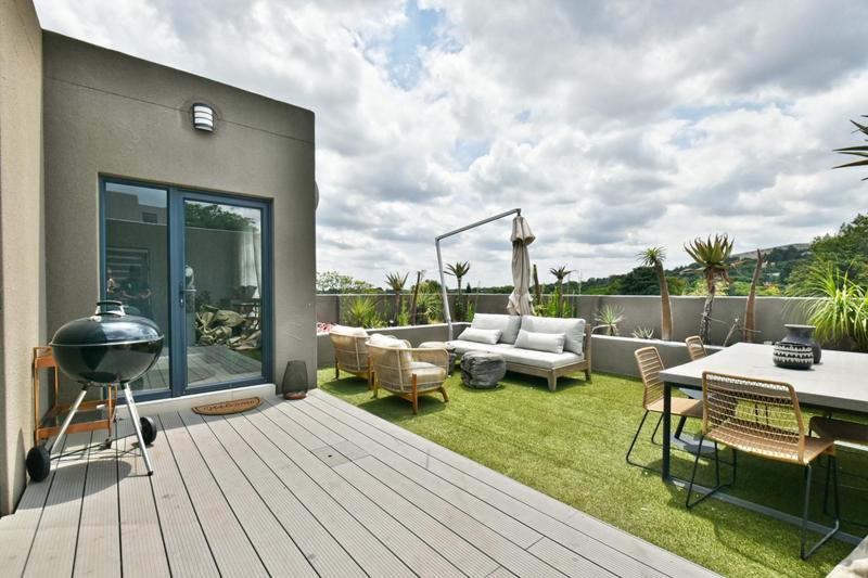 2 Bedroom Property for Sale in Forest Town Gauteng