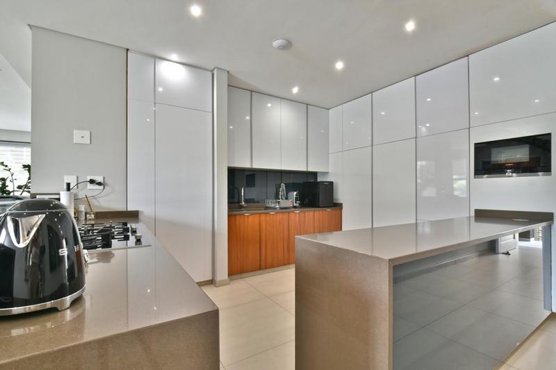 2 Bedroom Property for Sale in Forest Town Gauteng