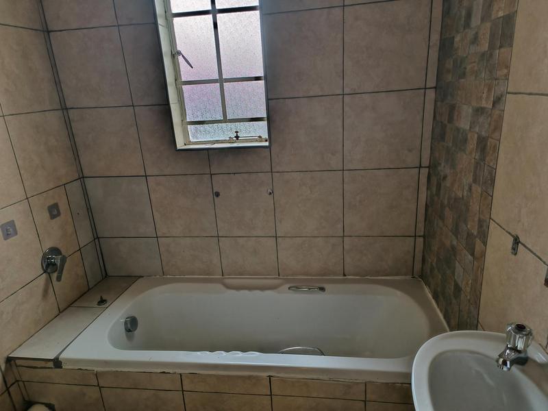 To Let 3 Bedroom Property for Rent in Die Hoewes Gauteng