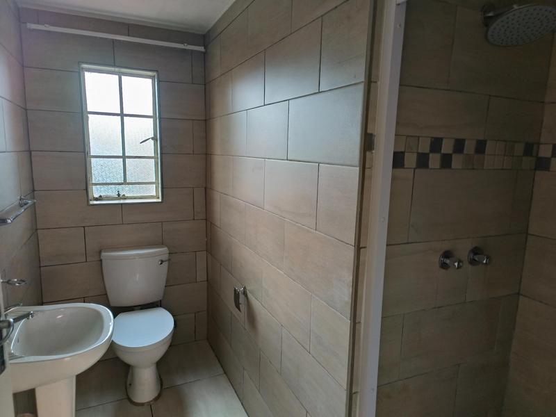 To Let 3 Bedroom Property for Rent in Die Hoewes Gauteng