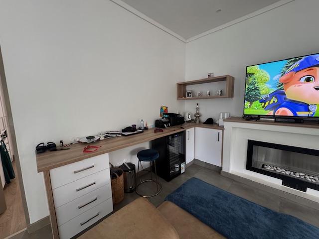 5 Bedroom Property for Sale in Midstream Ridge Gauteng