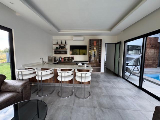 5 Bedroom Property for Sale in Midstream Ridge Gauteng