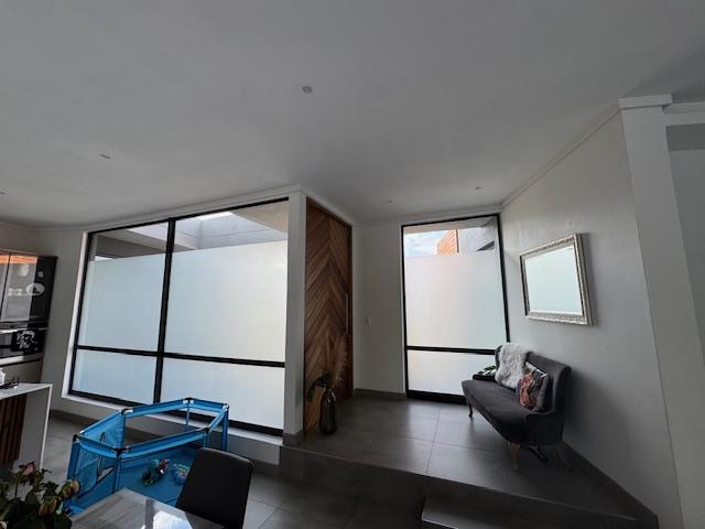 5 Bedroom Property for Sale in Midstream Ridge Gauteng