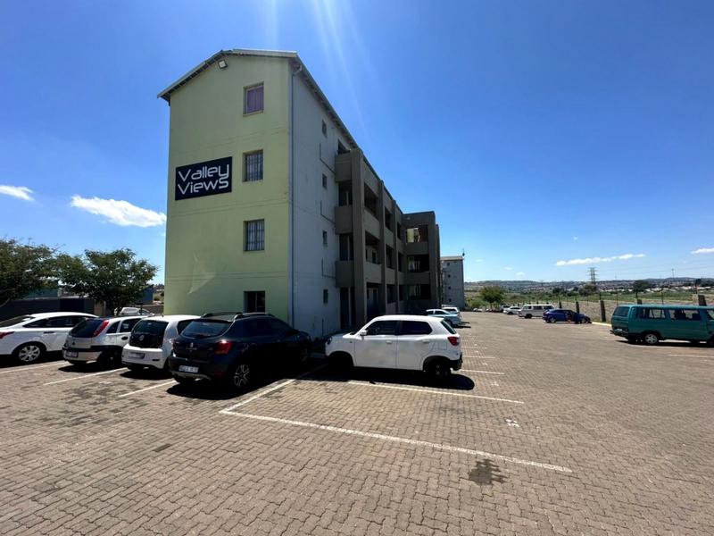 2 Bedroom Property for Sale in Fleurhof Gauteng