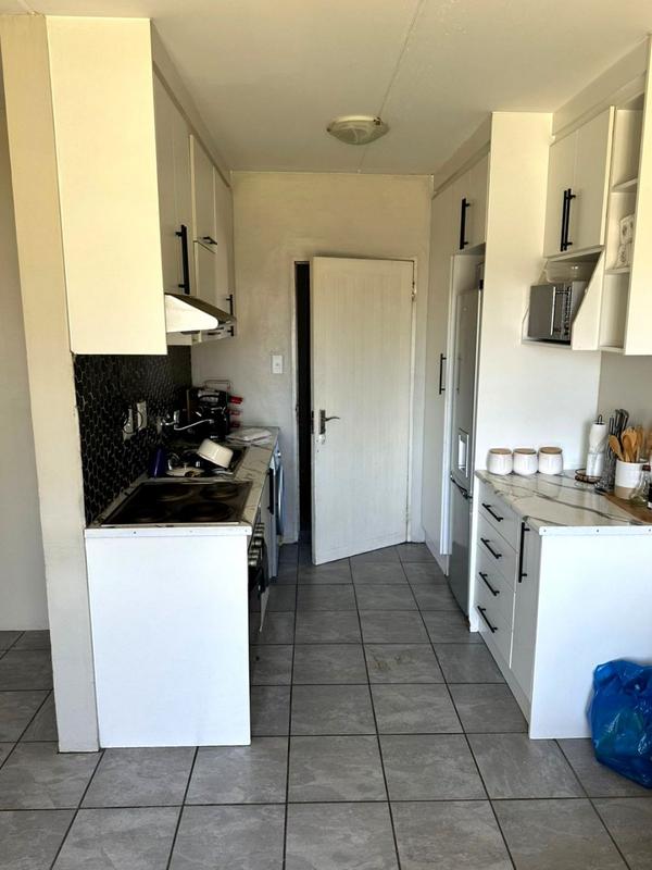 2 Bedroom Property for Sale in Fleurhof Gauteng