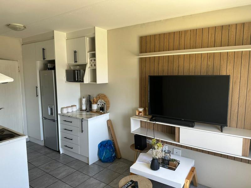 2 Bedroom Property for Sale in Fleurhof Gauteng