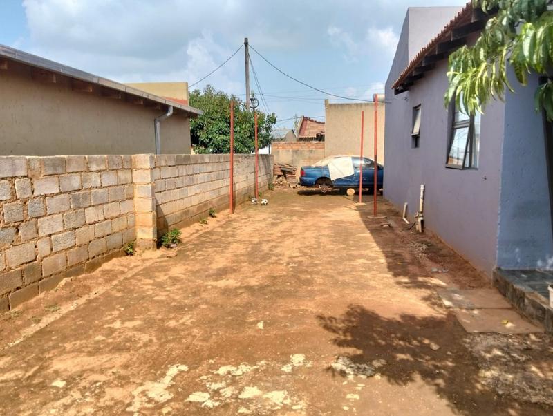 3 Bedroom Property for Sale in Lehae Gauteng