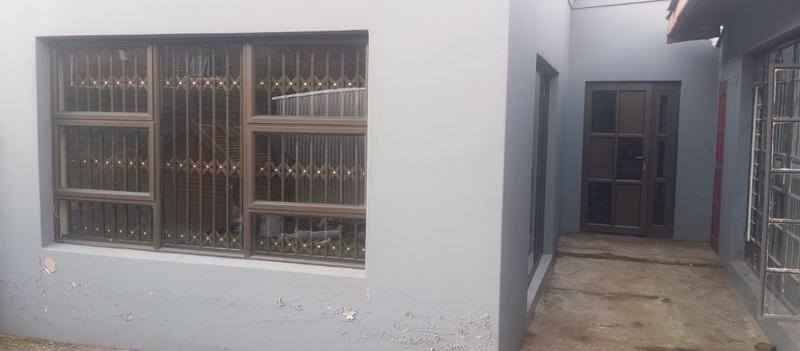 2 Bedroom Property for Sale in Claremont Gauteng