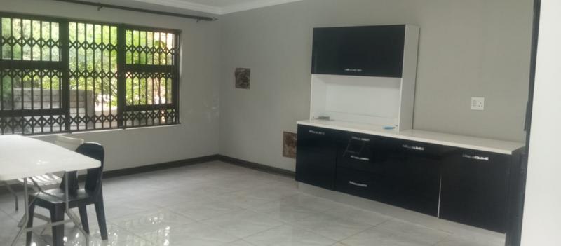 2 Bedroom Property for Sale in Claremont Gauteng