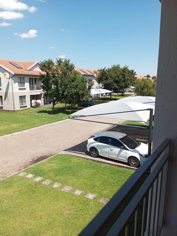 2 Bedroom Property for Sale in Lakefield Gauteng