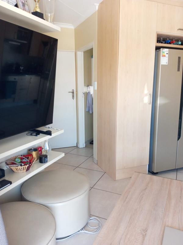 2 Bedroom Property for Sale in Lakefield Gauteng