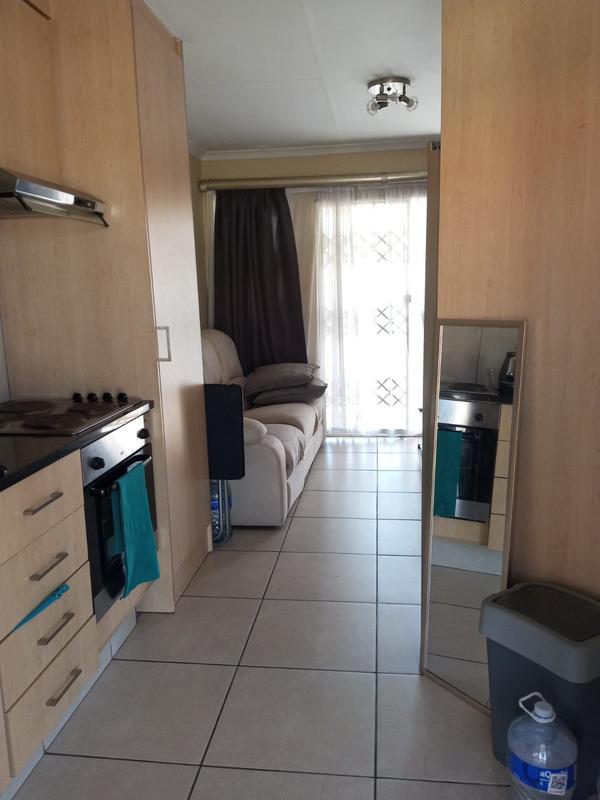 2 Bedroom Property for Sale in Lakefield Gauteng