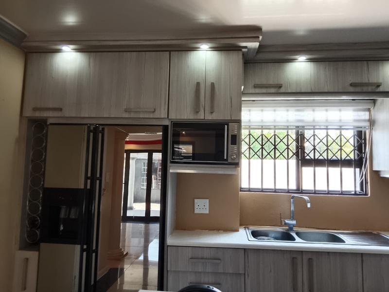4 Bedroom Property for Sale in Rosslyn Gauteng