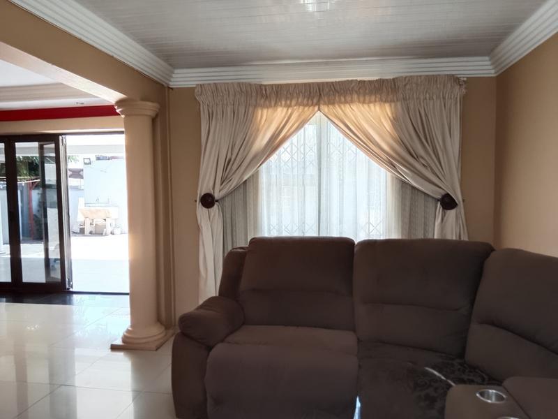 4 Bedroom Property for Sale in Rosslyn Gauteng