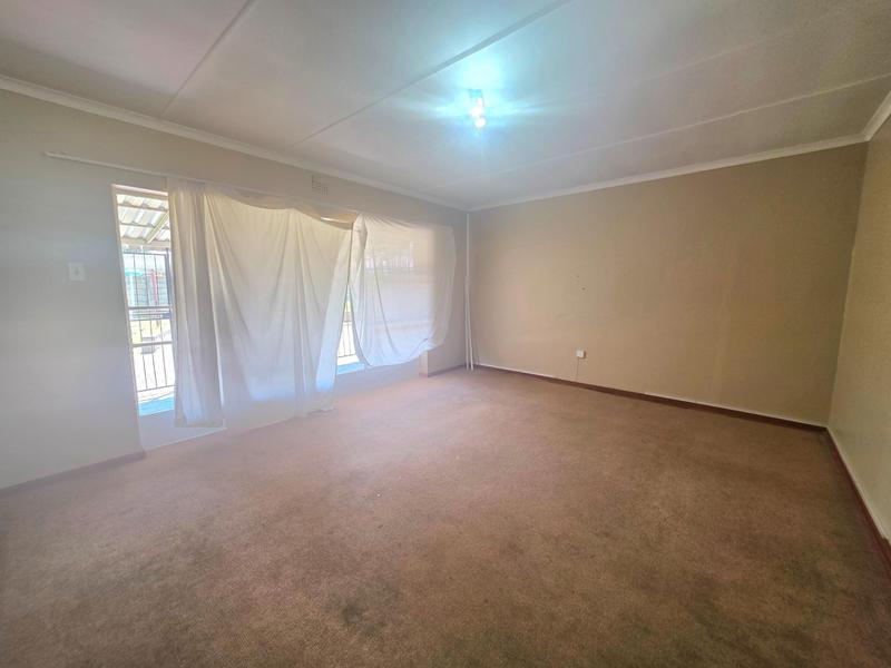4 Bedroom Property for Sale in Elspark Gauteng