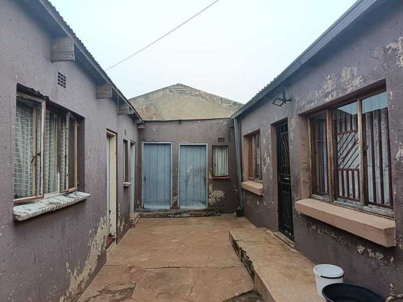 3 Bedroom Property for Sale in Emangweni Gauteng