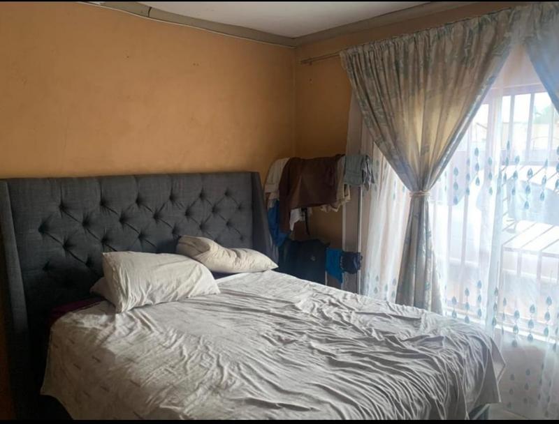 3 Bedroom Property for Sale in Emangweni Gauteng