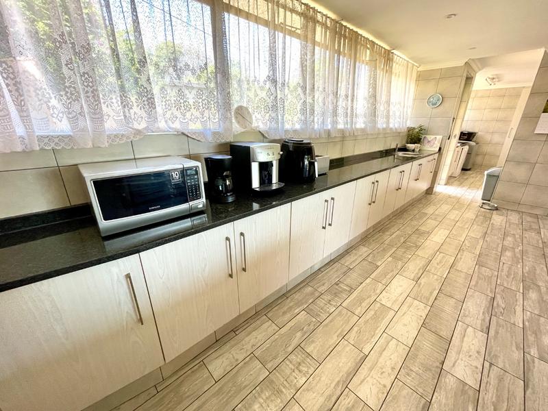 5 Bedroom Property for Sale in Monument Gauteng