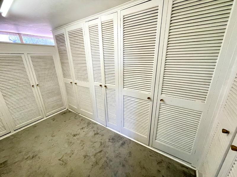 5 Bedroom Property for Sale in Monument Gauteng